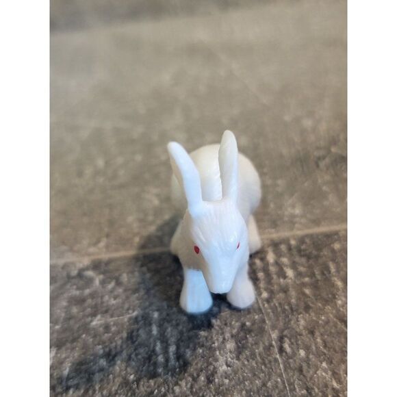 White bunny red eye toy figure zoo animal farm - Picture 2 of 4